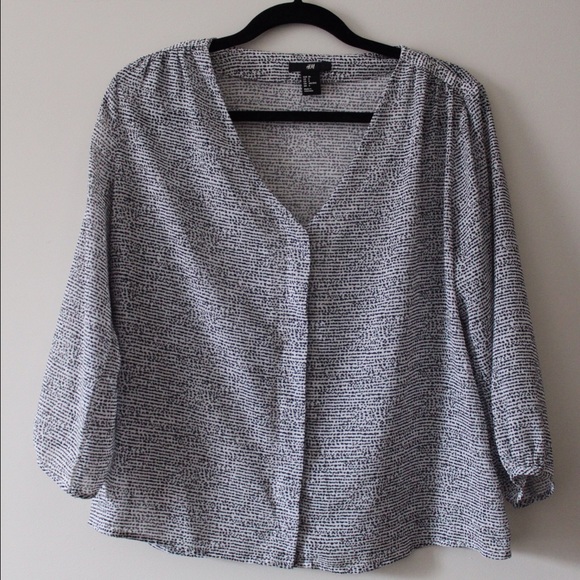 H&M professional blouse with hidden buttons
