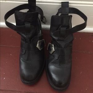 top shop cut out black boots booties