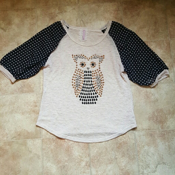 Mauve 3/4 sleeve owl shirt.
