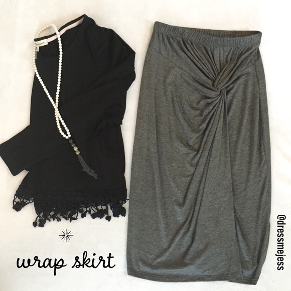 🆕 Gray Wrap Skirt