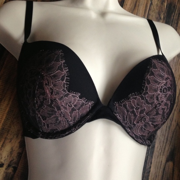 VS black & lace bra 32DD nwt - Picture 1 of 4