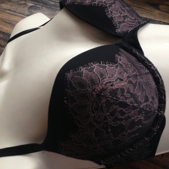 VS black & lace bra 32DD nwt - Picture 2 of 4