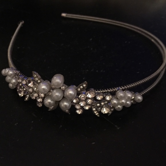 Pearl headband - Picture 1 of 3