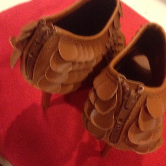 Flowered peep toe gladiator shoes - Picture 3 of 4