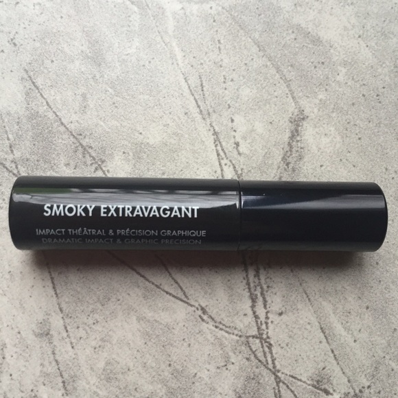 ❤️Gifted❤️Makeup Forever sample pack. Lip & eye! - Picture 3 of 4