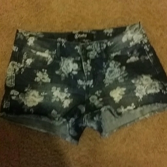 Floral print shorts