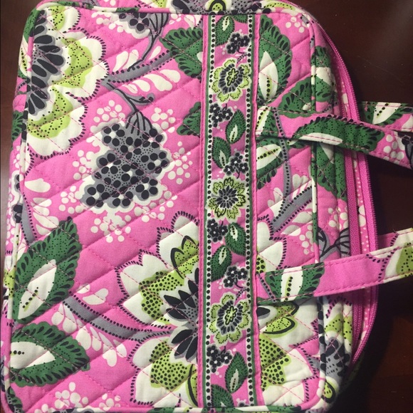 Priscilla pink "good book" cover. EUC.