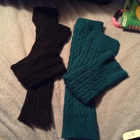 Set of two leg warmers