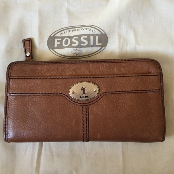 Fossil wallet