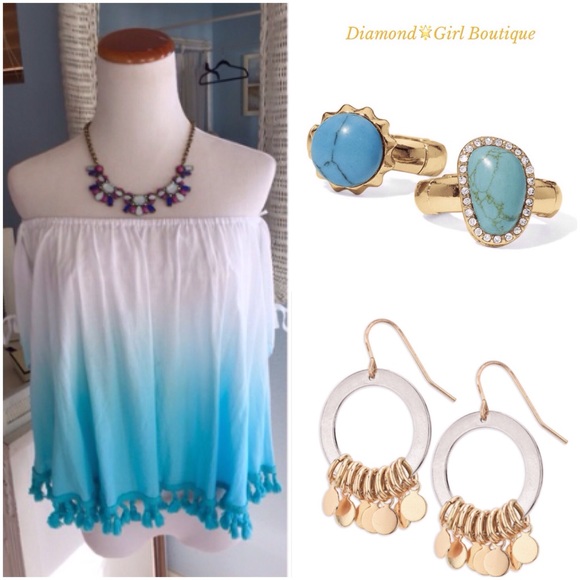 Surf Gypsy Tops - Surf Gypsy fringe cold shoulder top