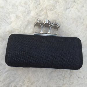 New! Knuckle Clutch