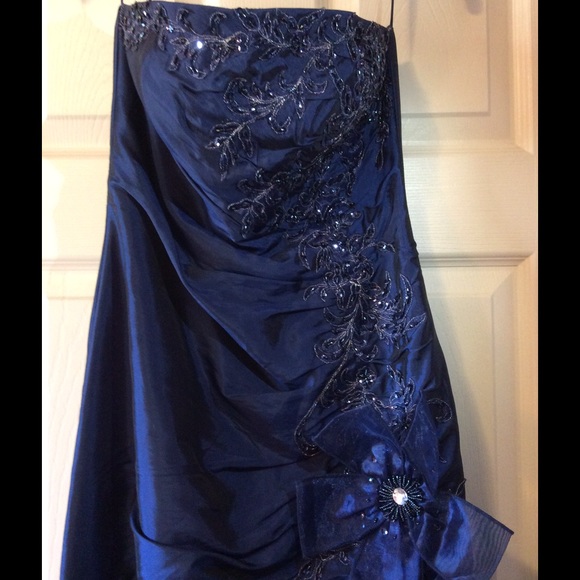 Dress by Deb - Picture 2 of 4