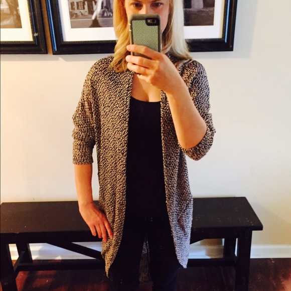 π2X HOST PICKπDRAPED FRONT CARDIGAN - Picture 2 of 3