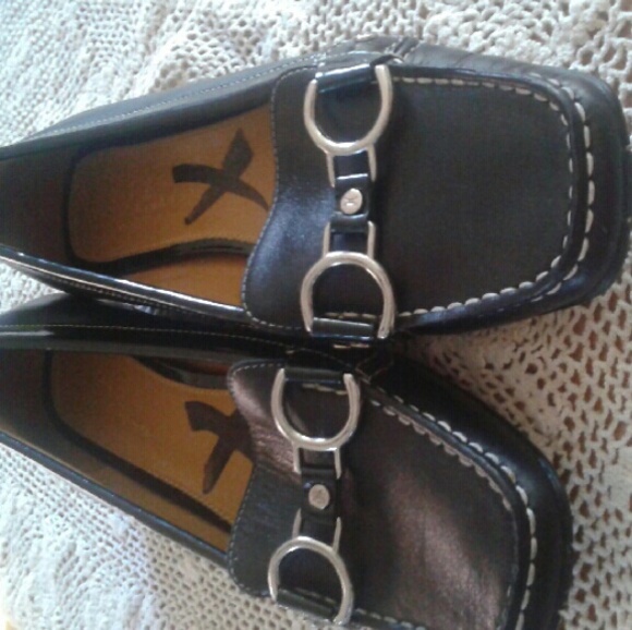 Cole Haan ladies flats