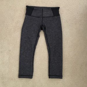 TRADE?!?!? Black Lululemon herringbone crops