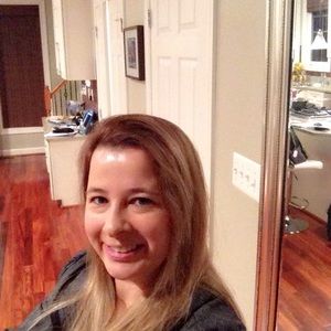 Meet your Posher, Claudia