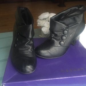 Madden Girl Black Booties Size 7