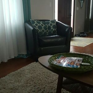 Meet your Posher, Magdalena