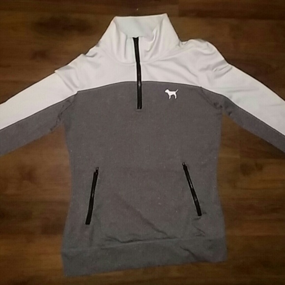 VS PINK pull over