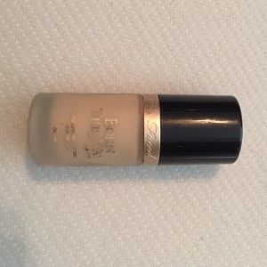 Too Faced Born This Way Foundation