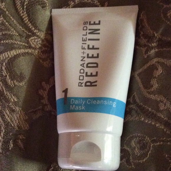 Rodan and Fields daily cleansing mask