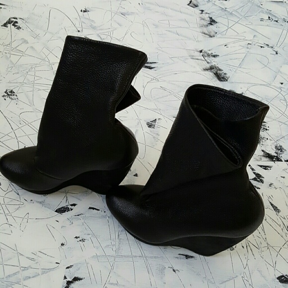 Balenciaga Black Leather Ankle Boots - Picture 2 of 4
