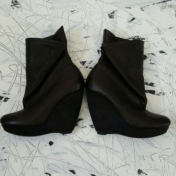 Balenciaga Black Leather Ankle Boots - Picture 3 of 4