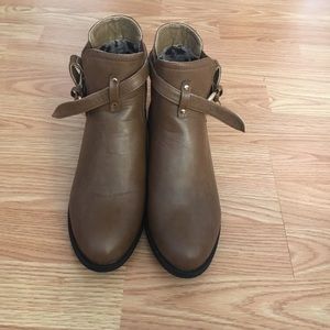 Cute brown boots