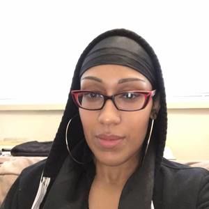 Meet your Posher, Elizabeth