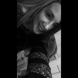 Meet your Posher, Alyssa cheyenne