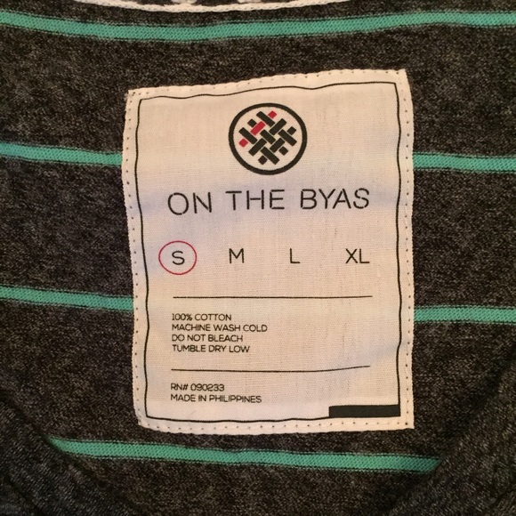 On the Byas deep V-neck T-shirt - Picture 2 of 2