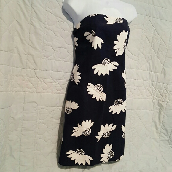 Strapless flower print dress - Picture 2 of 3