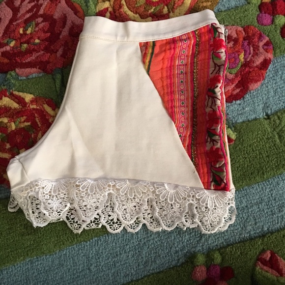 Shorts - Picture 2 of 2