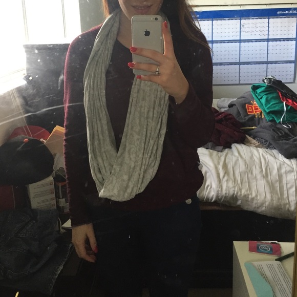 Infinity scarf - Picture 1 of 2