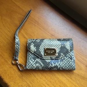 Michael Kors wristlet