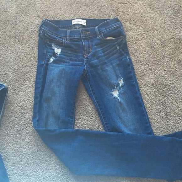 Abercrombie little ripped jeans