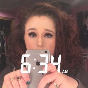 Meet your Posher, Cortney