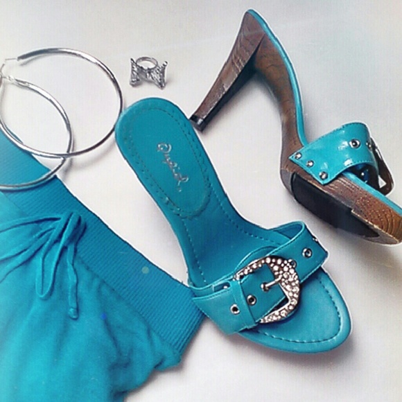 Qupid light blue rhinestone studded buckle heels