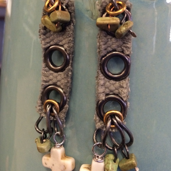 Army fatige earrings - Picture 4 of 4