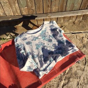 Long sleeve, crop top shirt