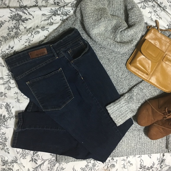 Dark Wash Levi's Skinny Jeans
