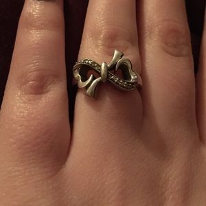 Jane Seymour open heart bow ring!