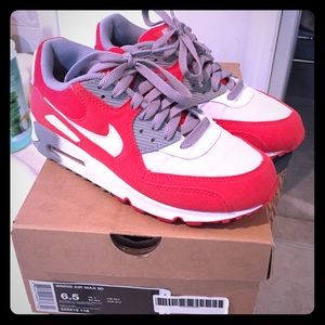 Womens Nike Air Max 90 Size 6.5