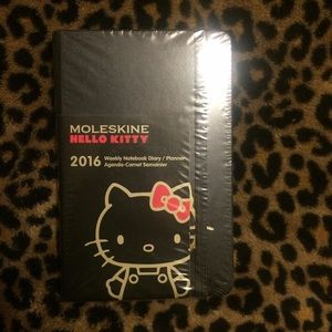 NWT hello kitty 2016 moleskin planner