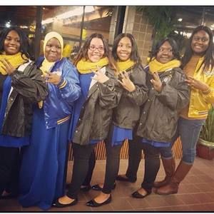 Meet your Posher, Nina