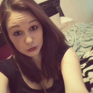 Meet your Posher, Alisha