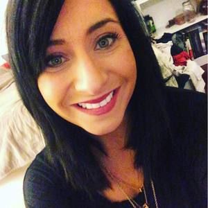 Meet your Posher, Alayna