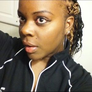 Meet your Posher, Rae