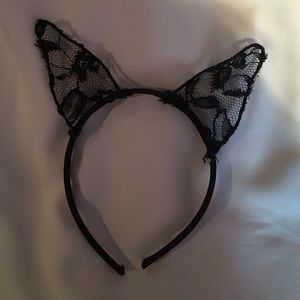 Cat ears lace