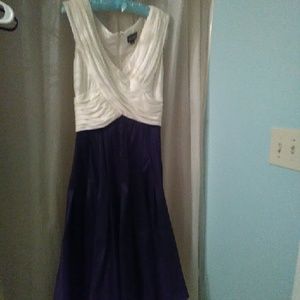 *Awesome Price* Adrianna Papell dress